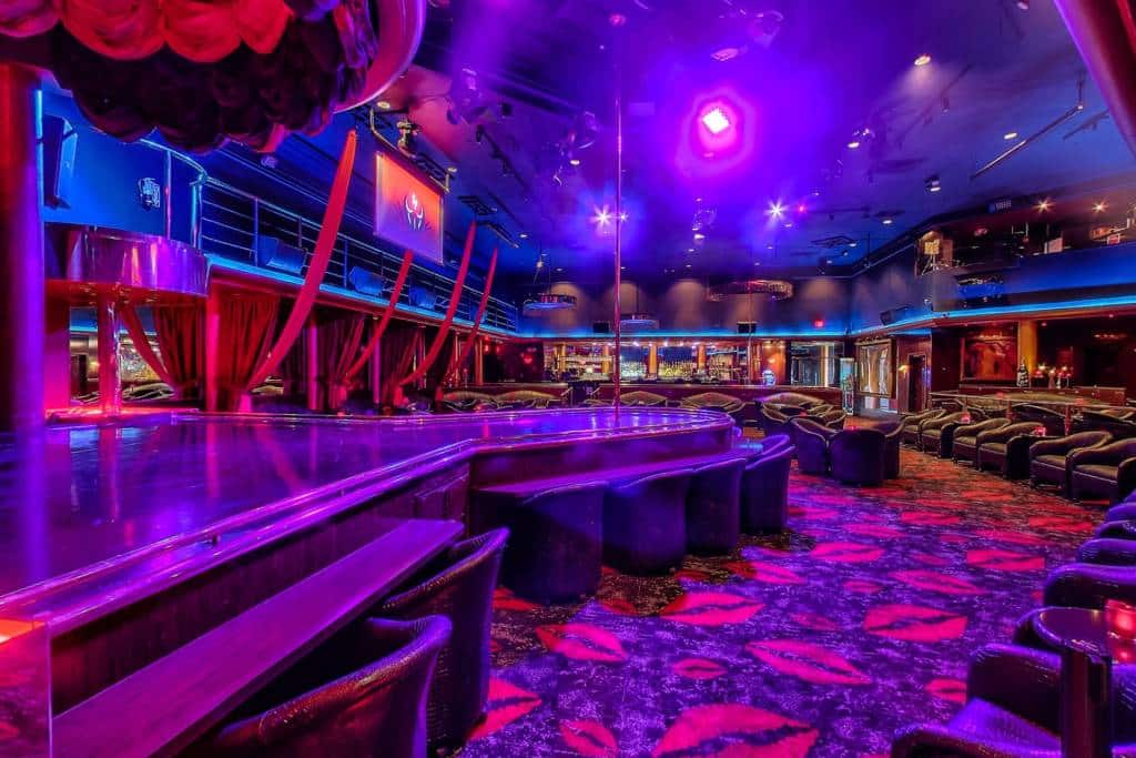 Luxurious - Centerfolds Strip Club Las Vegas